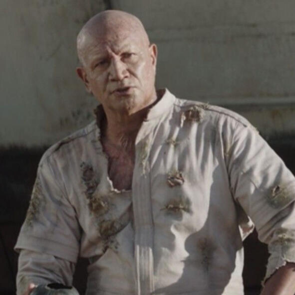 fucked up boba fett in the desert